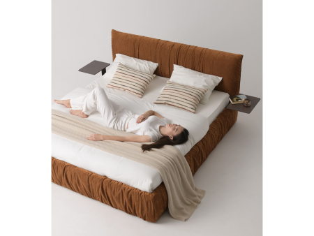 Pat tapitat Kemi cu tablie inalta capitonata, lada depozitare, somiera metalica, picioare plastic 3cm, laterale dehusabile, stil modern, personalizabil [38]