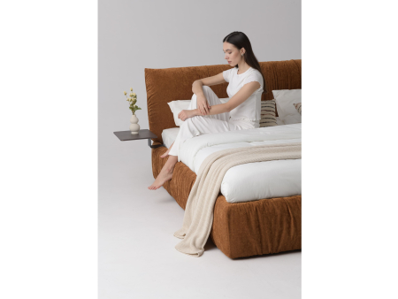 Pat tapitat Kemi cu tablie inalta capitonata, lada depozitare, somiera metalica, picioare plastic 3cm, laterale dehusabile, stil modern, personalizabil [30]