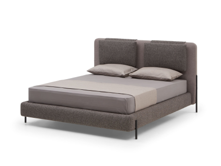 Pat Tapitat - Pat tapitat Larry cu tablie inalta capitonata, somiera metalica, picioare metalice 13cm, laterale dehusabile, stil contemporan, personalizabil