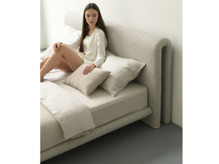 Pat tapitat Nola 1 cu tablie inalta capitonata, lada depozitare, somiera metalica, picioare plastic 3cm, laterale dehusabile, stil modern, personalizabil [6]