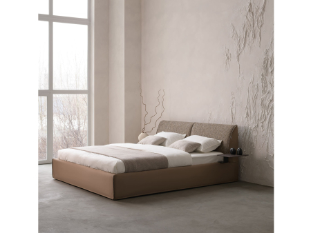 Pat tapitat Novara cu tablie inalta, lada depozitare, somiera metalica, picioare metalice 11cm, laterale dehusabile, stil modern, personalizabil [15]