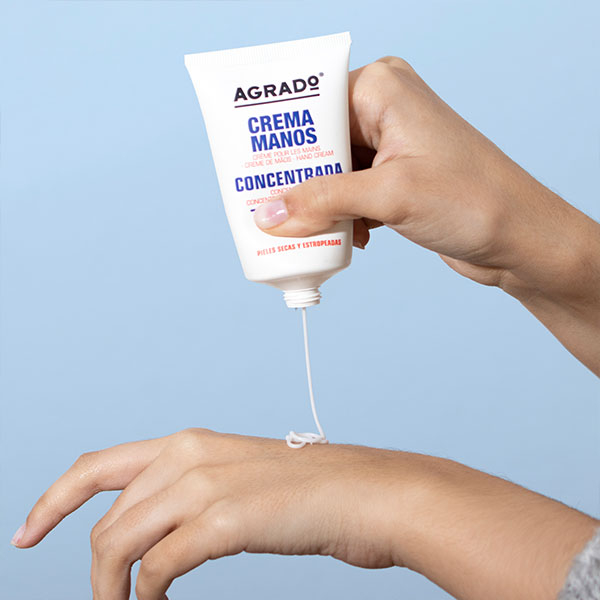 Crema reparatoare de maini pt. piele uscata si deteriorata 50ml [2]