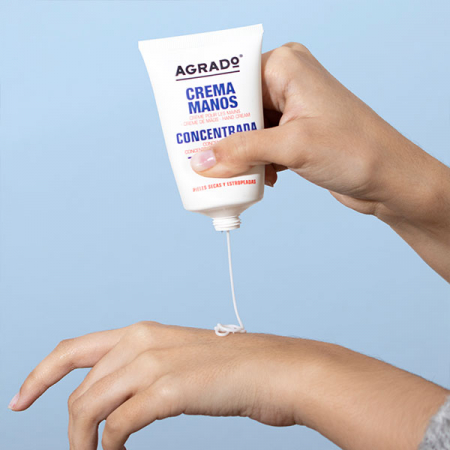 Crema reparatoare de maini pt. piele uscata si deteriorata 50ml [1]