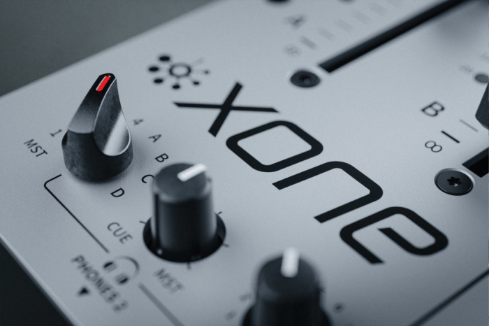 XONE:96 - Mixer pentru DJ [15]