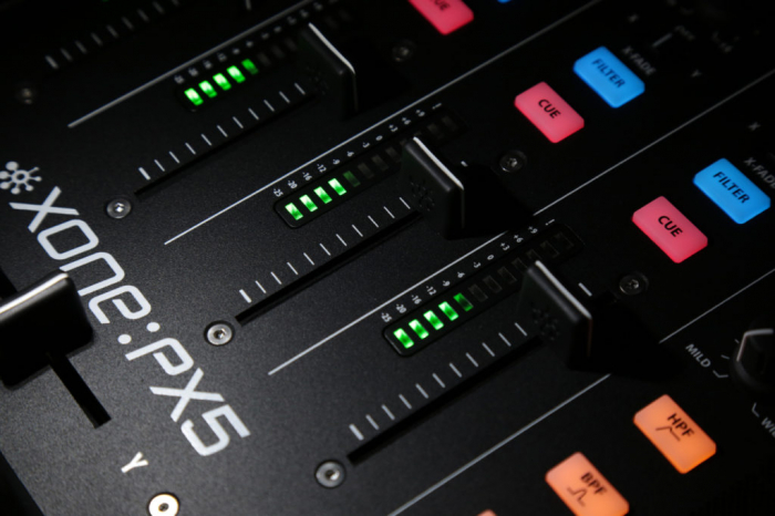 XONE:PX5 - Mixer pentru DJ [18]