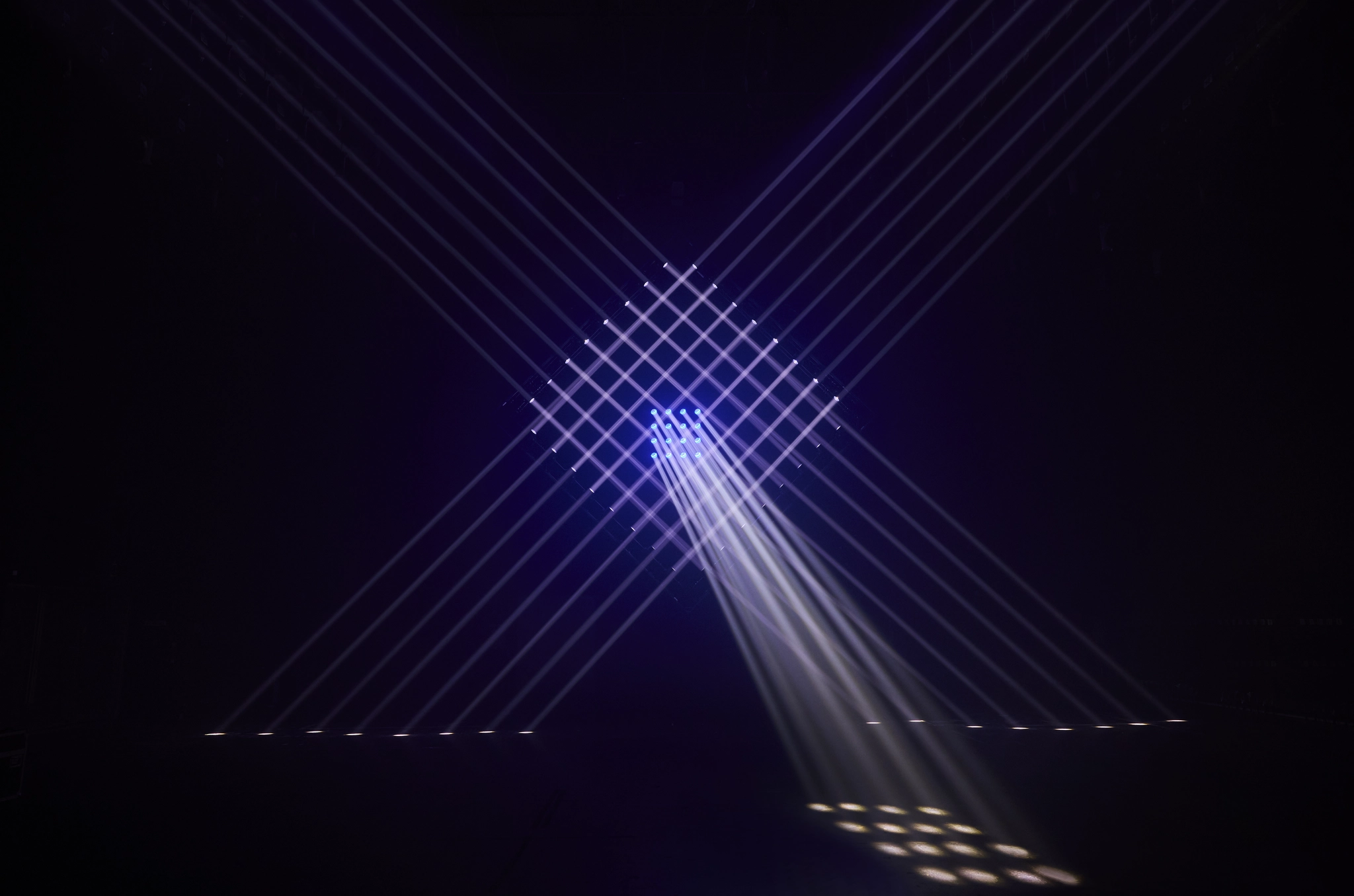 MAC One Beam - Proiector ultra compact cu cap rotativ Creative Beam - Martin [21]