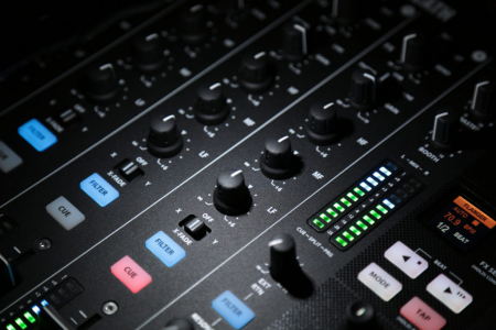 XONE:PX5 - Mixer pentru DJ [22]
