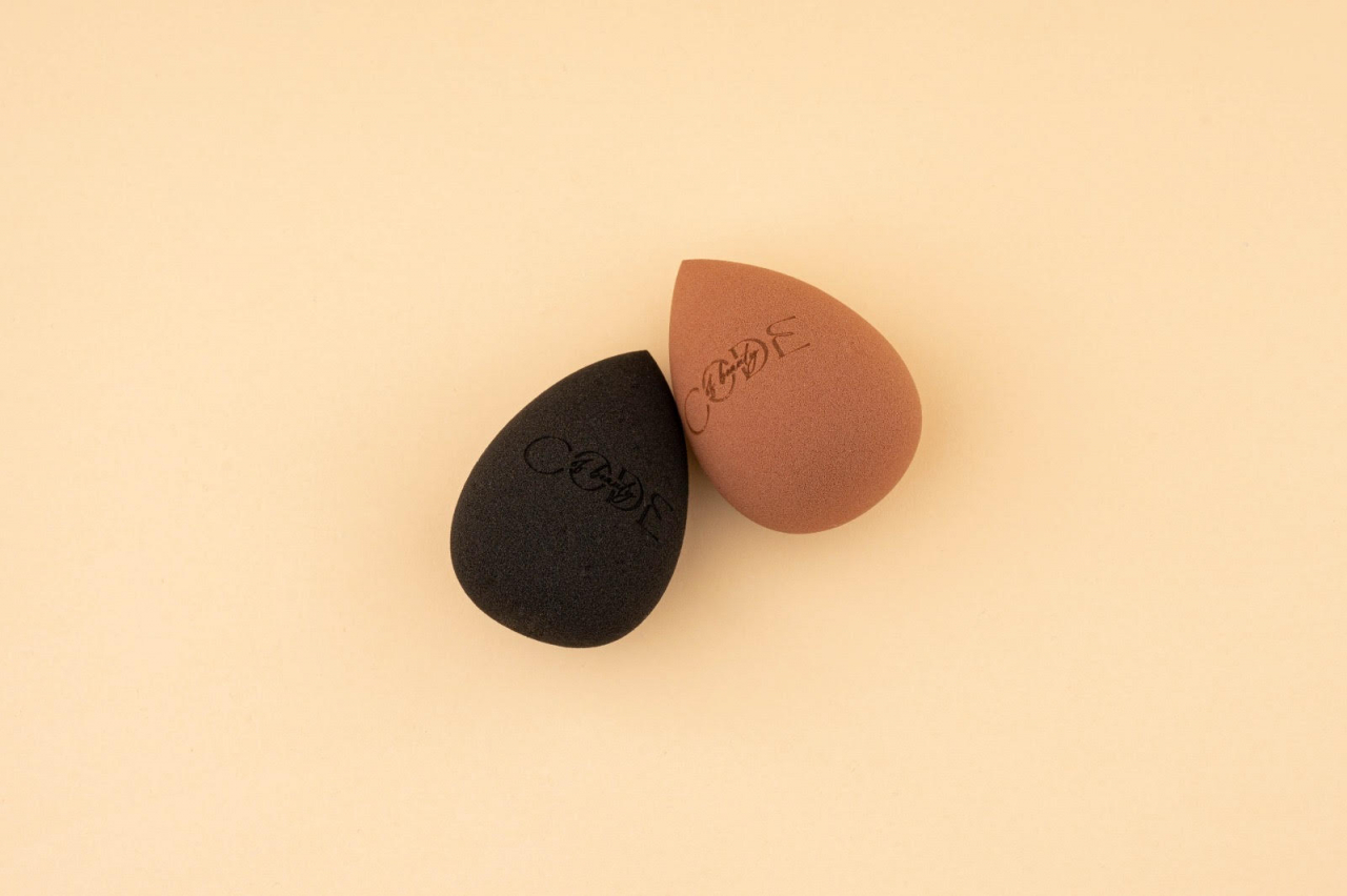 Buretel profesional pentru machiaj Code of Beauty [7]