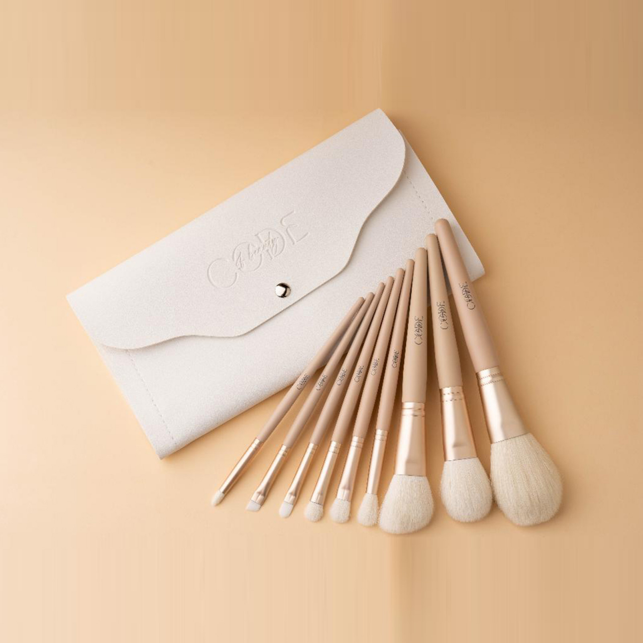 Set 9 Pensule de Machiaj din Păr de Capră [6]