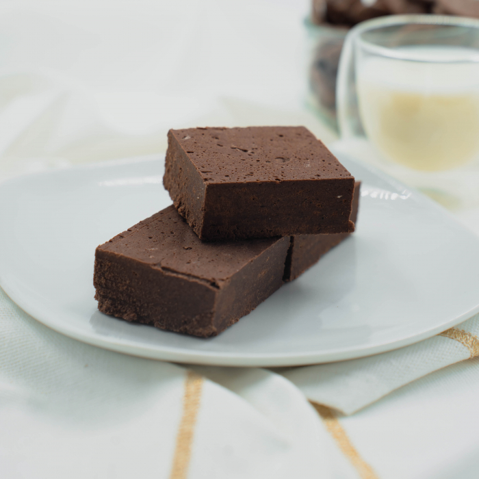 CIOCOLATA DE CASA CU ROM - 90 LEI/KG [2]