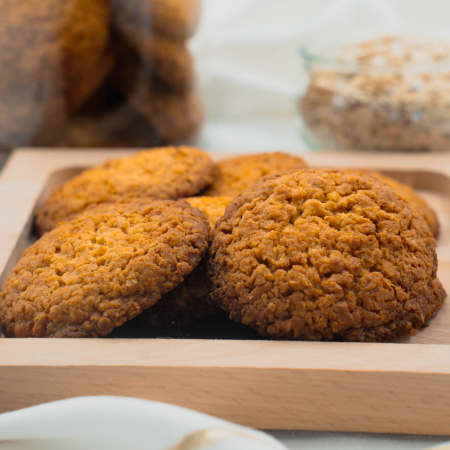 BISCUITI CU FULGI DE OVAZ SI MIERE - 70 LEI/KG [1]