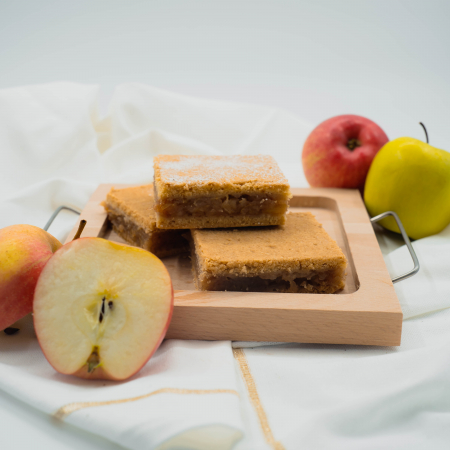 Prajituri - PLACINTA CU MAR 100 GR - 6 LEI