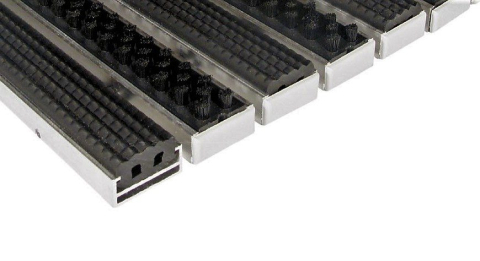 Stergatoare de picioare profesionale - Stergator profesional de picioare  EXTERIOR din profile de aluminiu eloxat cu insertii de cauciuc si perii