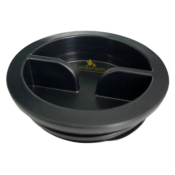 Adători păsări de curte 15 L cu dop [6]