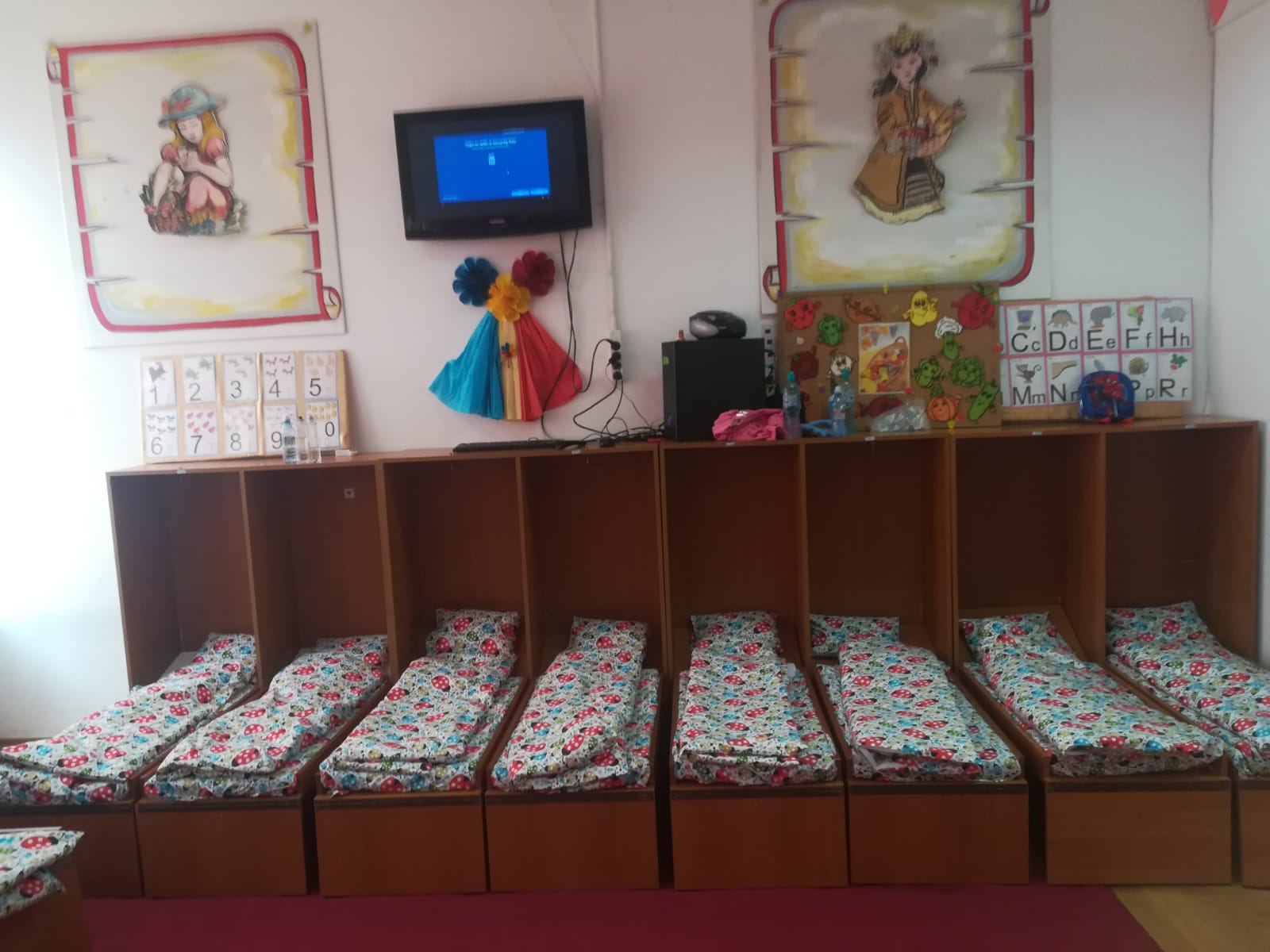 Cum să Îți Pregătești Copilul pentru Creșă: Ghid Complet pentru Părinți