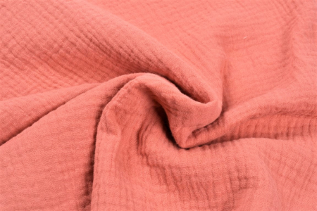 Muselina bumbac organic roz inchis cu bulinute 80x80 cm [1]