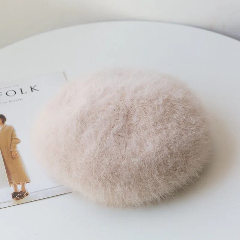 Bereta eleganta de lux din lana fina si pufoasa de Angora - Princess (ALB) - marime universala [3]