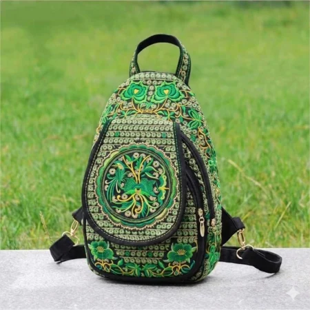 RUCSACURI - Rucsac  elegant de dama - Fantezie Chic in Verde