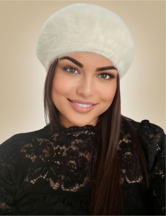 Bereta lux din lana fina si pufoasa de Angora - Princess (ALB) - marime universala [2]