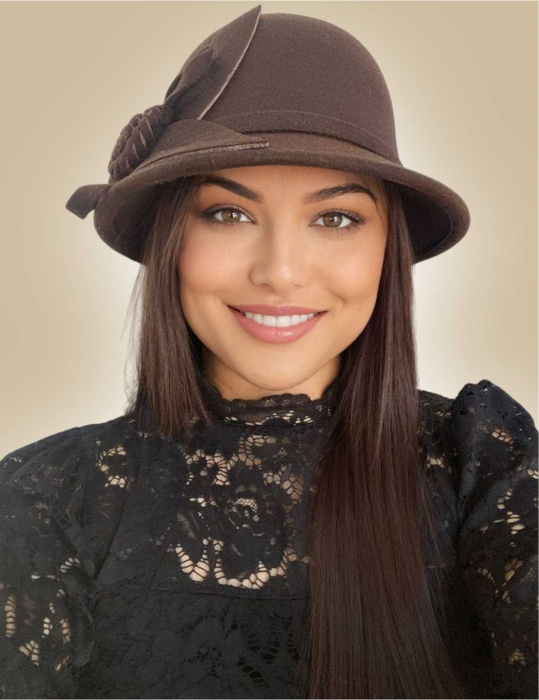 Palarie de dama cu boruri mici si accesoriu floare MISS FLORIA (MARO mahon) - marime unica, reglabila [2]