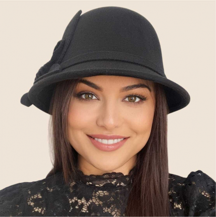 Palarie de dama cu boruri mici si accesoriu floare MISS FLORIA (NEGRU) - marime unica, reglabila [3]
