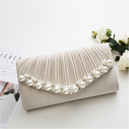 GENTI OCAZIE - Geanta lux tip plic satinat cu perle si strasuri Lady Chic (BEJ sampanie)