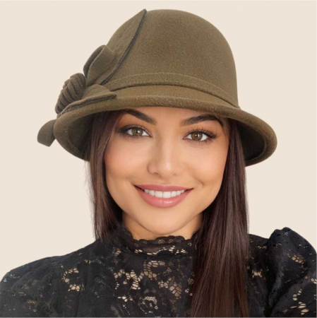 Palarie de dama cu boruri mici si accesoriu floare MISS FLORIA (KAKI) - marime unica, reglabila [2]