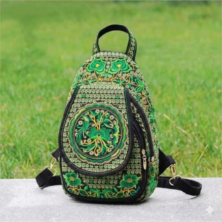RUCSACURI - Rucsac  elegant de dama - Fantezie Chic in Verde