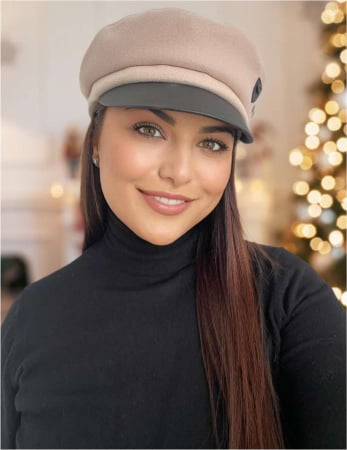 SEPCI DAMA LUX - Sapca eleganta din stofa lux cu cozoroc negru din piele (CREM) - marime UNIVERSALA