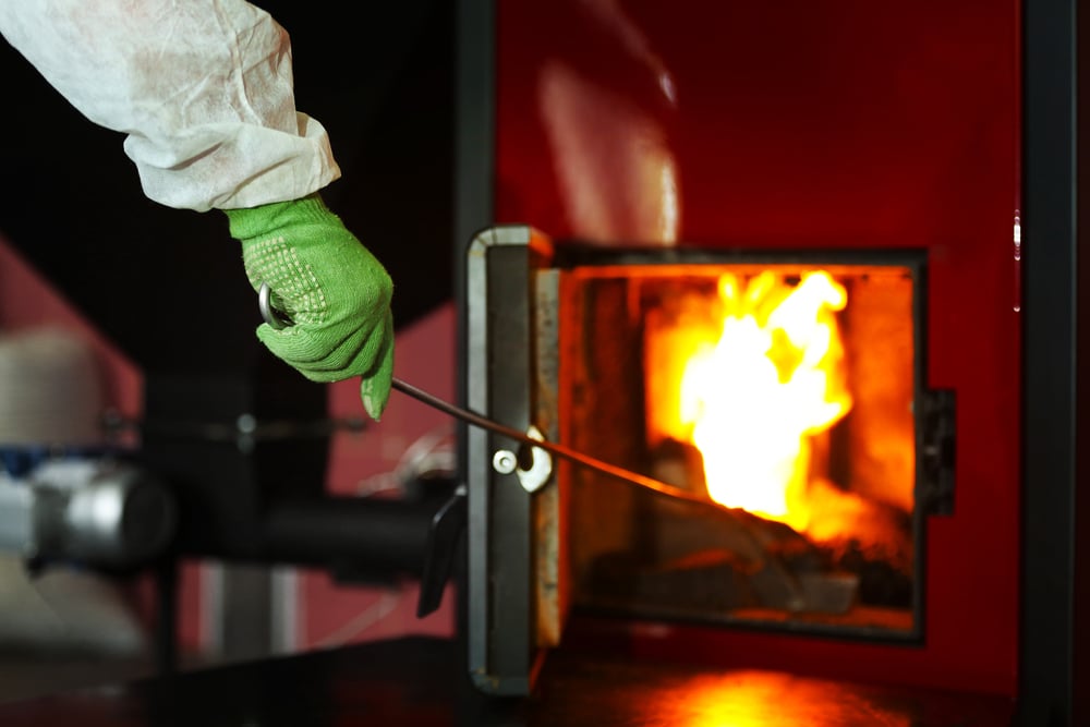 Cu ce se curăță centrala pe lemne: sfaturi de întreținere corectă