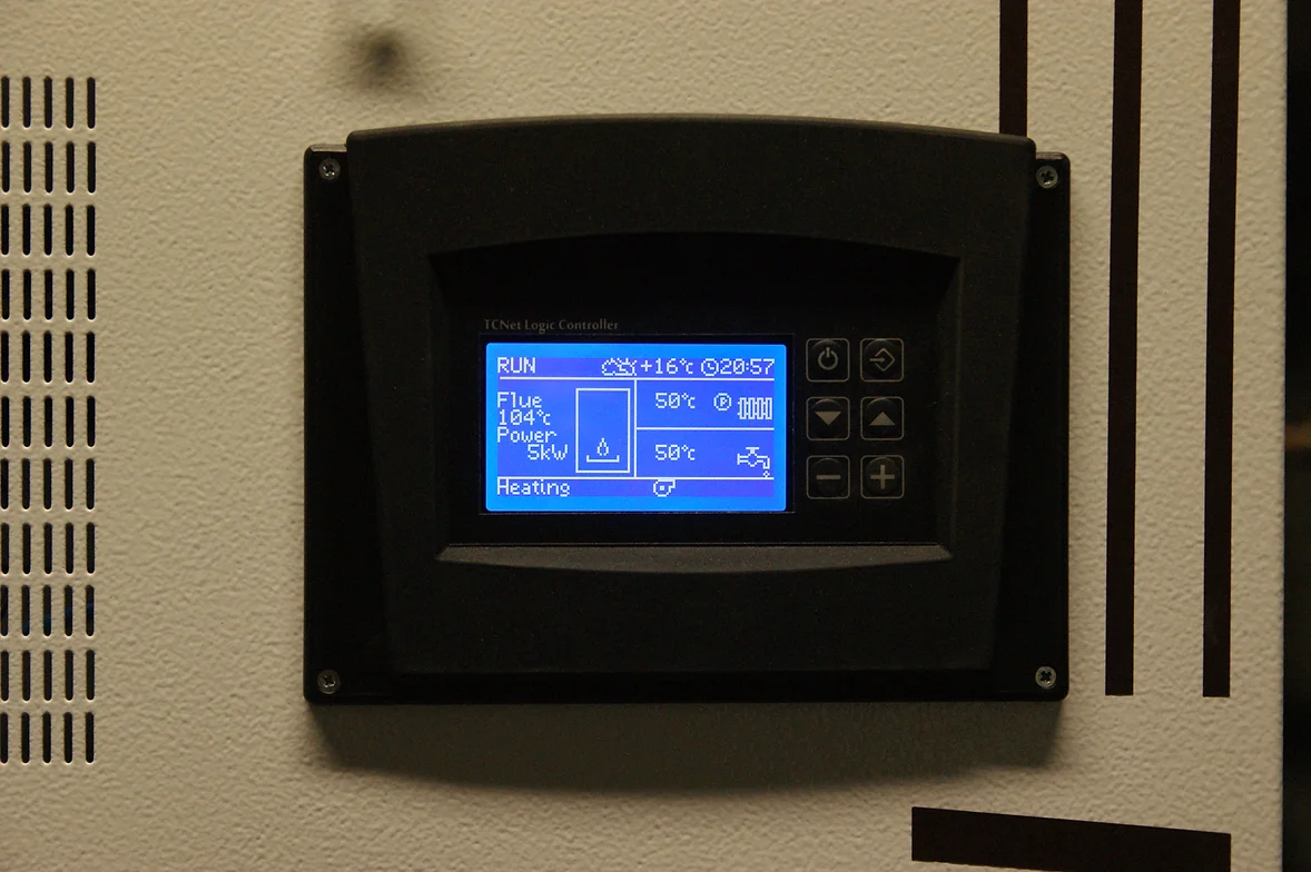 Centrala pe peleti Fornello Slimpel Automatic 40 kw buncar 150 litri complet echipat si automatizat [6]