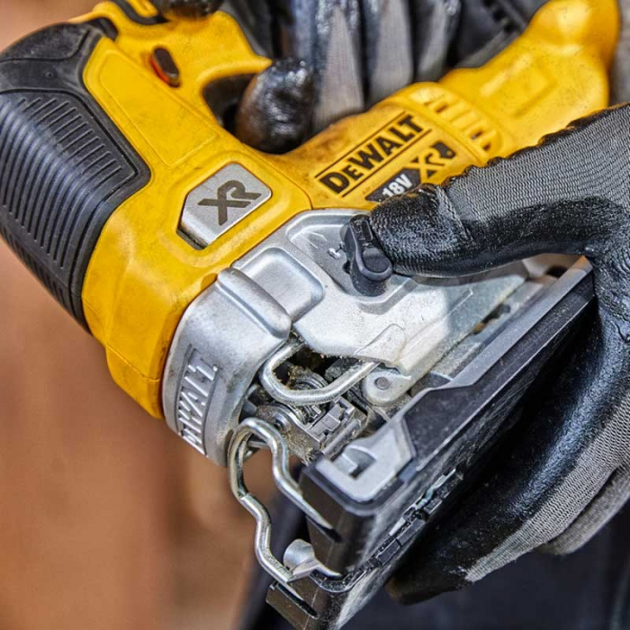 Fierastrau Pendular Cu Maner DeWalt DCS334P2 2 x 5 Ah [4]