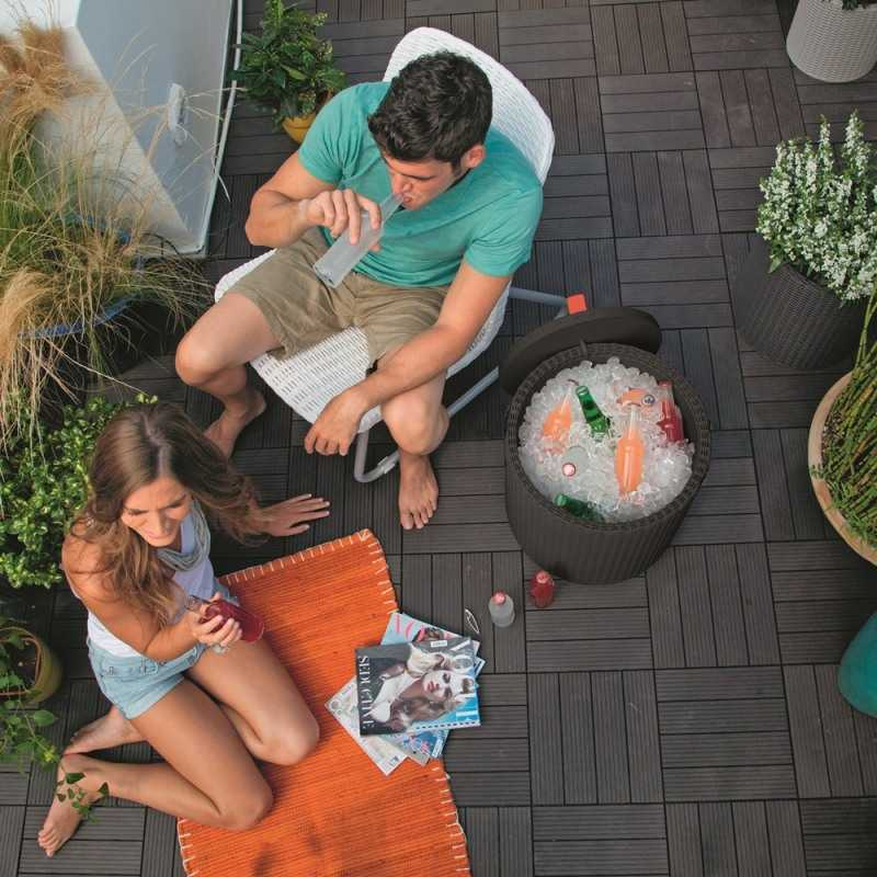 Cos depozitare plastic gradina Keter colectia Cool Stool maro utilizare masuta sau scaun pentru balcon sau terasa forma rotunda rezistent UV [2]