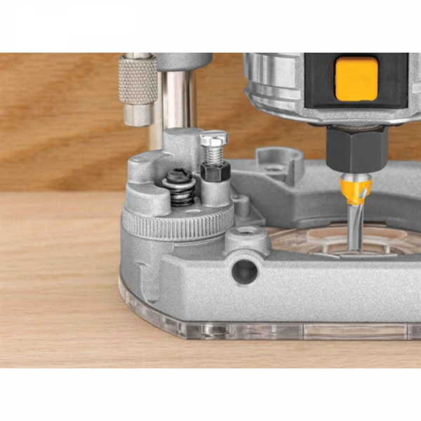 Masina de frezat profesionala 900W, 8mm, 27000rpm DeWalt - D26203 [3]
