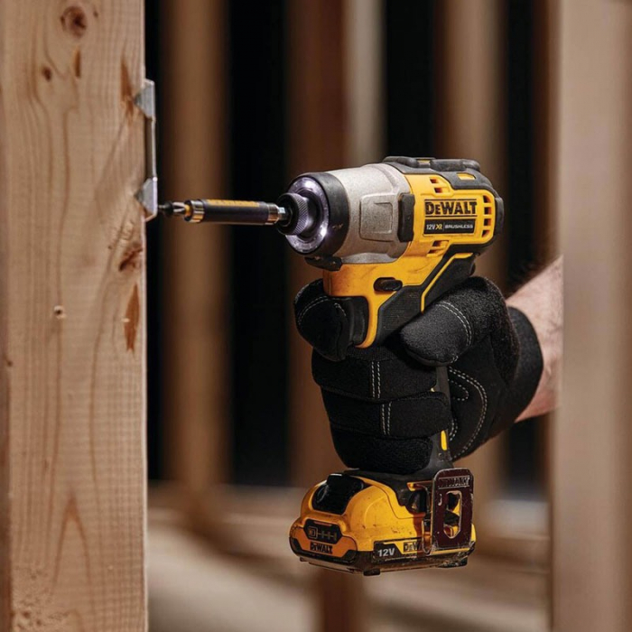 Set DeWalt DCK2110L2T: Masina De Gaurit Si Insurubat + Masina De Insurubat Cu Impact [9]