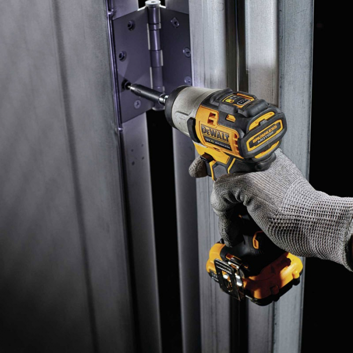 Set DeWalt DCK2110L2T: Masina De Gaurit Si Insurubat + Masina De Insurubat Cu Impact [8]