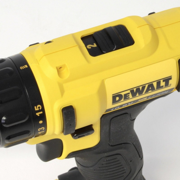 Masina de gaurit si insurubat DeWalt 2 acumulatori 10.8V 2.0Ah + lanterna - DCD710D2F [5]