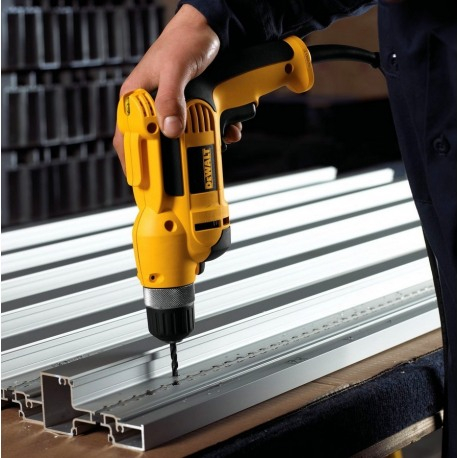 Masina de gaurit si insurubat DeWalt 700W - DWD112S [2]