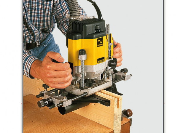 Masina de frezat 2000W + valiza si accesorii DeWalt - DW625EK [3]