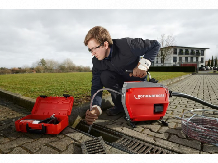R600 Varioclean Rothenberger masina de desfundat tevi si canale, cu acumulatori, 18V, 8.0 Ah CAS, utilizare recomandata Ø 20–150 mm [5]
