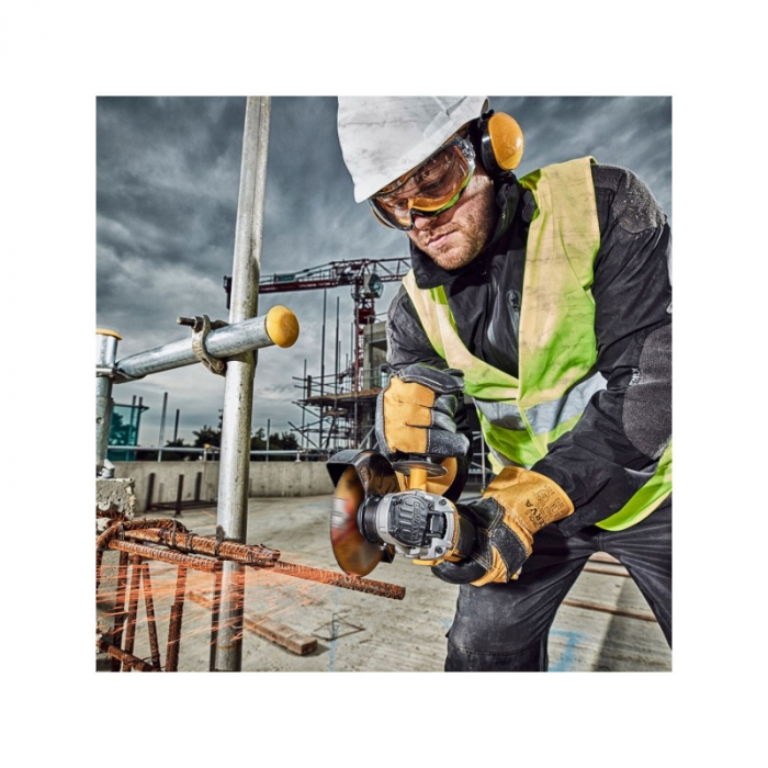 Polizor Unghiular Cu 3 Acumulatori DeWalt DCG405P3 [7]