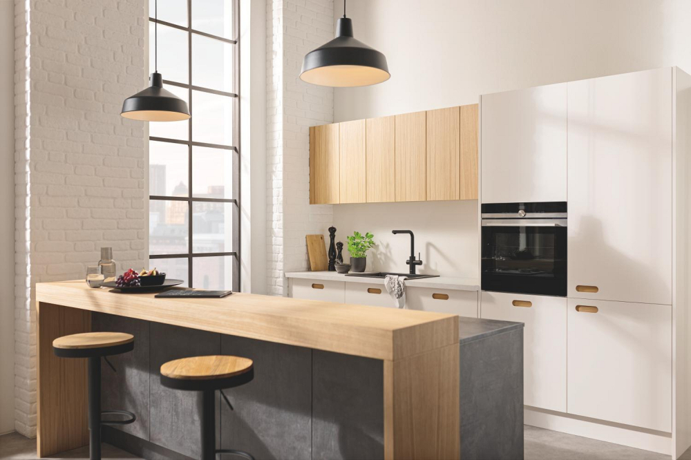 Set filtru + baterie de bucatarie Grohe Blue profesional, pivotanta, pipa tip L, dus extractabil, filtrare, racire, apa carbogazoasa, maner cu butoane 3 tipuri de apa, negru mat [5]