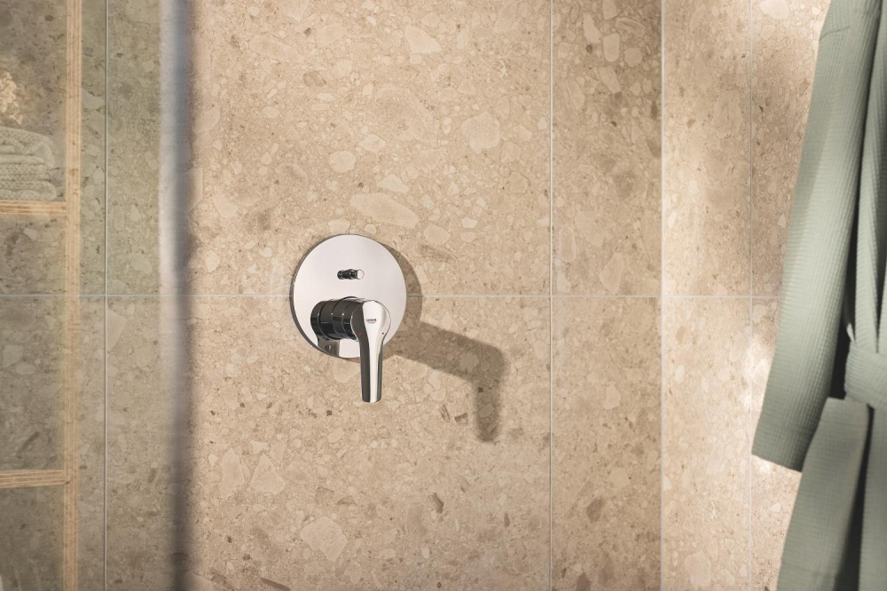 Set sistem de dus Grohe Start cu Tempesta 250, montare pe perete, incastrat, monocomanda, diverter, corp instalare inclus, crom [10]