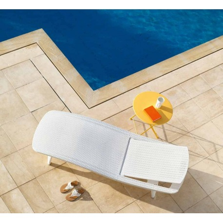 Sezlong alb, imitatie de ratan, Keter Pacific [3]