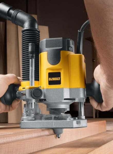 Masina de frezat 1100W + valiza si accesorii DeWalt - DW621K [3]