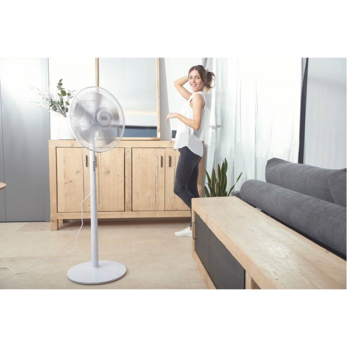 Ventilator alb cu picior Black+Decker 60 W [7]