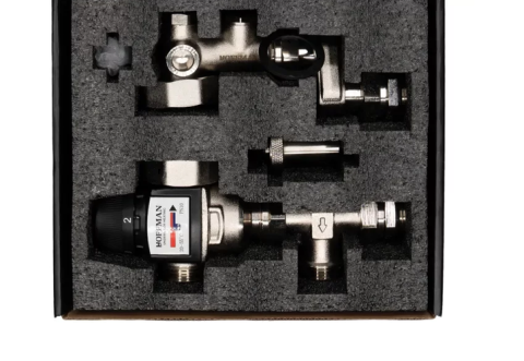Grup de amestec Hoffman 1″ cu vana termostatica 20–55 °C pentru incalzire in pardoseala [1]