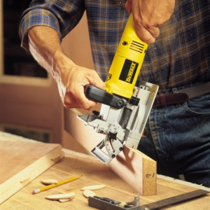 Freza nuturi 600W DeWalt - DW682K [1]
