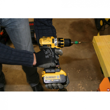Masina Insurubat Si Gaurit DeWALT DCD790M2 18V Li-Ion 4.0 Ah Compact [2]