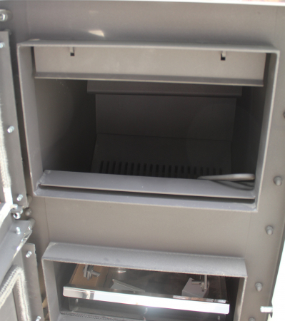 Termosemineu pe lemn, carbune si bricheti, Fornello, model Dila Eco 29 kW, pompa circulare Grundfos, termometru, termostat, regulator tiraj, gratar ardere fonta, curatare facila gratar ardere [2]